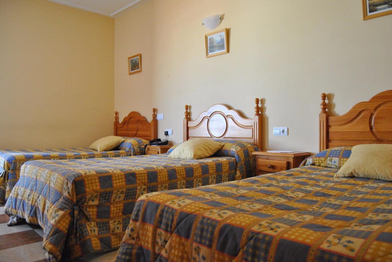 Hotel Las Dehesas Navalvillar de Pela 외부 사진